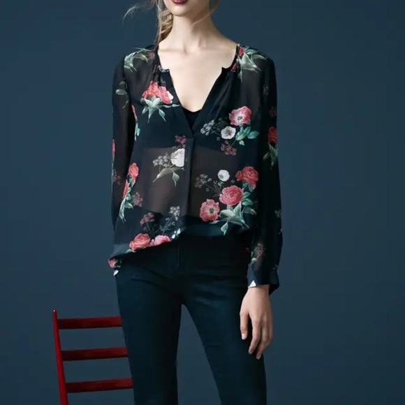 Joie Tops - Joie 100% Silk Floral Blouse Sz M EUC